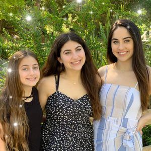 Meet your Posher, Maria